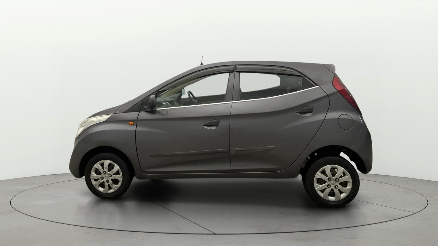 2018 Hyundai Eon MAGNA +, Petrol, Manual, 1,16,115 km, Left Side