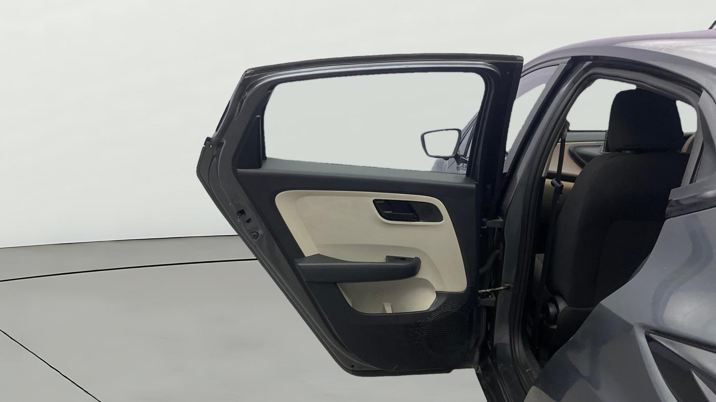 2022 Tata ALTROZ XM PLUS PETROL, Petrol, Manual, 49,469 km, LHS Rear Door