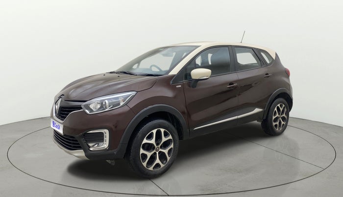 2017 Renault Captur RXT PETROL DUAL TONE, Petrol, Manual, 53,644 km, Left Front Diagonal