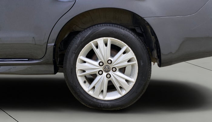 2016 Toyota Innova Crysta 2.8 ZX AT 7 STR, Diesel, Automatic, 1,25,744 km, Left Rear Wheel