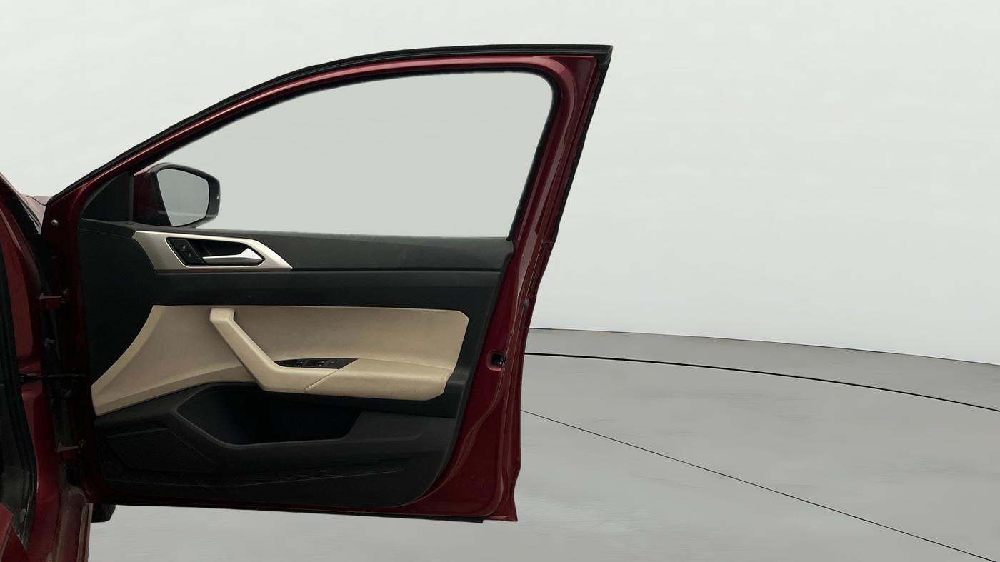 2022 Volkswagen VIRTUS HIGHLINE TSI 1.0 AT, Petrol, Automatic, 66,880 km, RHS Front Door