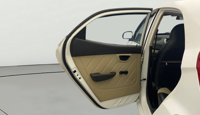 2018 Hyundai Eon ERA +, Petrol, Manual, 37,944 km, LHS Rear Door