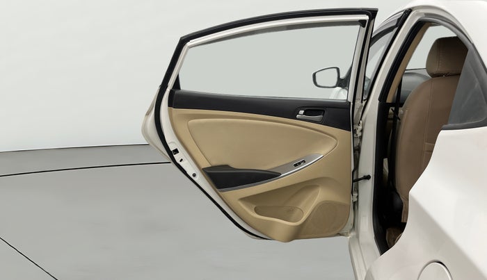 2017 Hyundai Verna 1.4 VTVT, Petrol, Manual, 53,984 km, LHS Rear Door