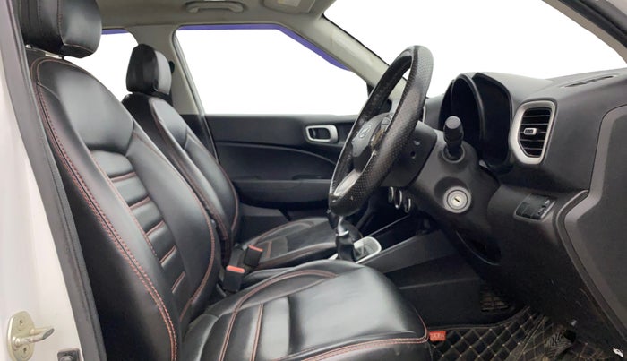 2022 Hyundai VENUE SX 1.0 TURBO, Petrol, Manual, 30,189 km, Right Side Front Door Cabin