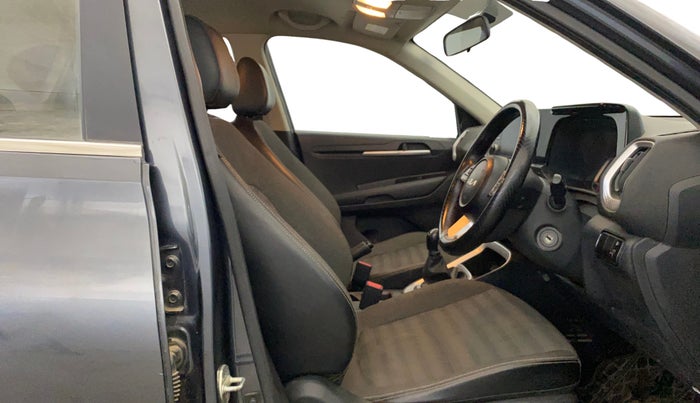 2022 KIA SONET HTK PLUS 1.2, CNG, Manual, 40,431 km, Right Side Front Door Cabin