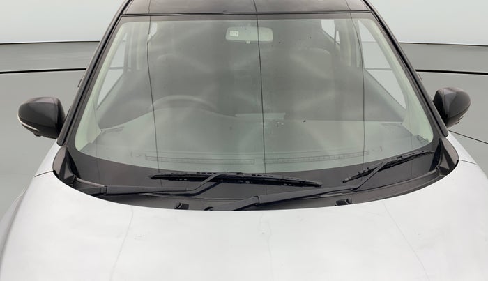 2022 Maruti XL6 ALPHA PLUS MT, Petrol, Manual, 29,112 km, Front Windshield