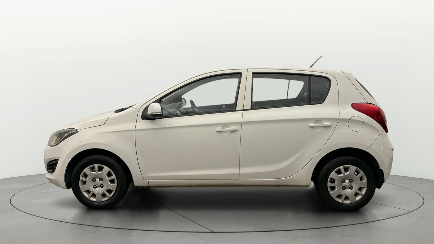 2012 Hyundai i20 MAGNA (O) 1.2, Petrol, Manual, 99,074 km, Left Side