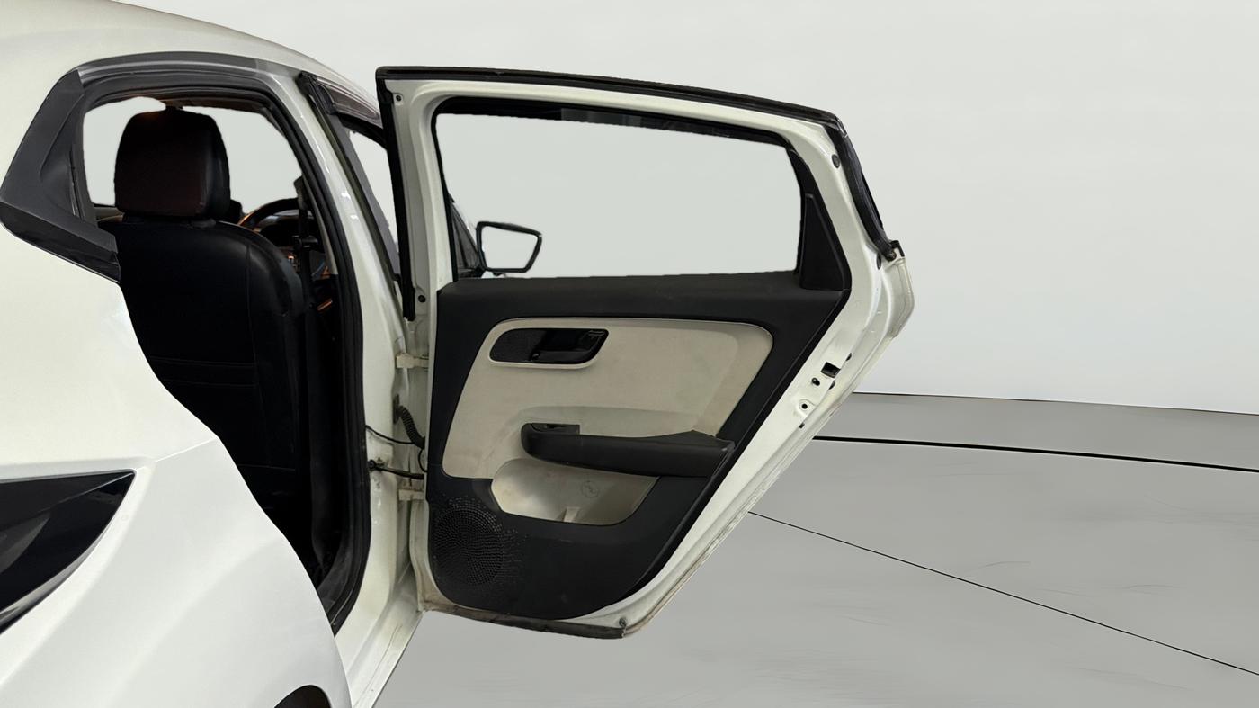 2023 Tata ALTROZ XM PETROL, Petrol, Manual, 51,148 km, RHS Rear Door