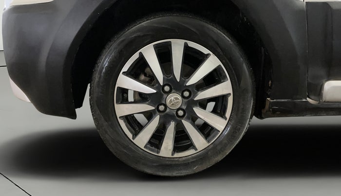 2014 Toyota Etios CROSS 1.2 G, Petrol, Manual, 63,797 km, Left Front Wheel