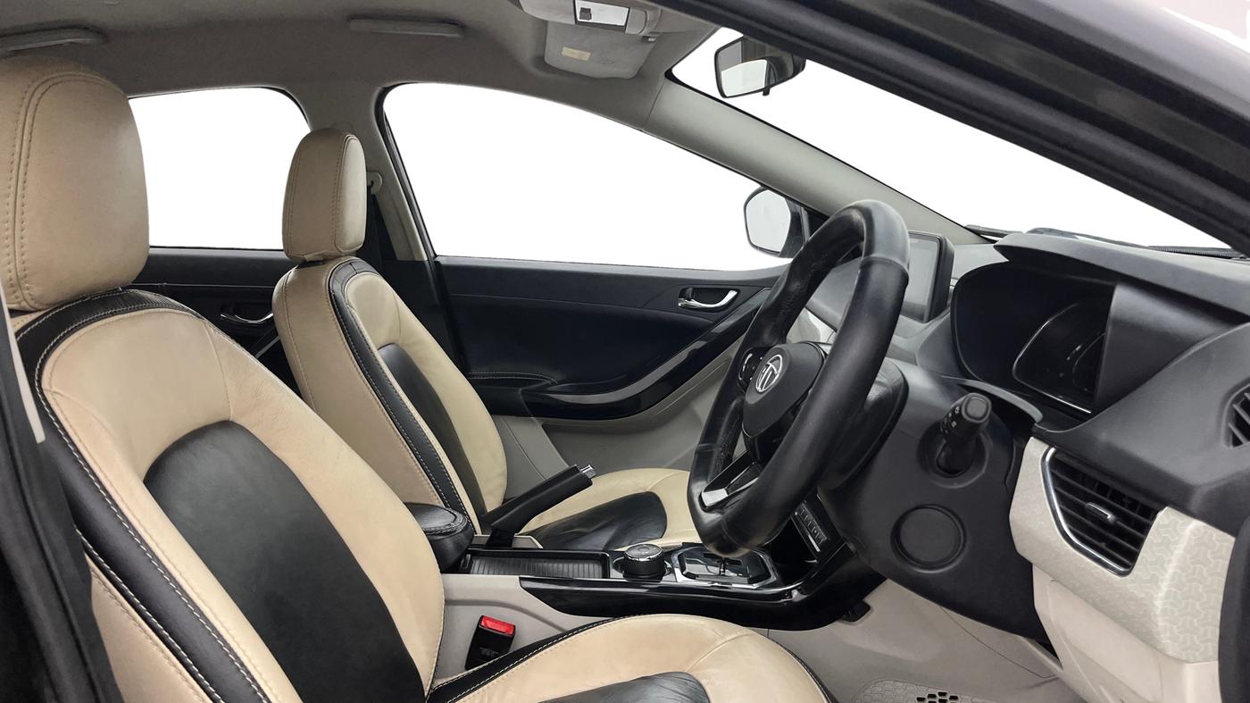 2021 Tata NEXON XZA PLUS DIESEL, Diesel, Automatic, 75,535 km, Right Side Front Door Cabin