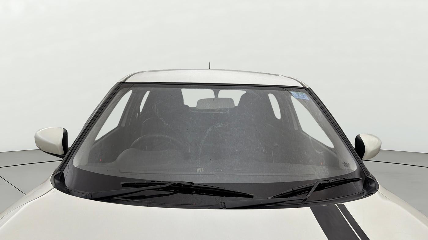 2024 Maruti Swift VXI, Petrol, Manual, 23,779 km, Front Windshield