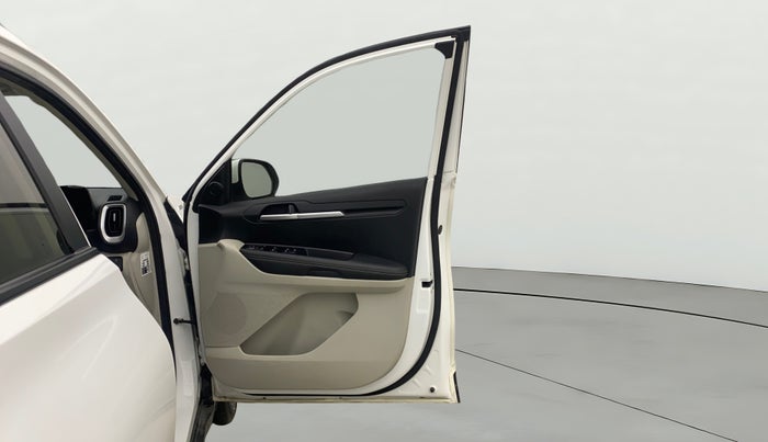 2022 KIA SONET HTX 1.5 AT, Diesel, Automatic, 29,856 km, RHS Front Door