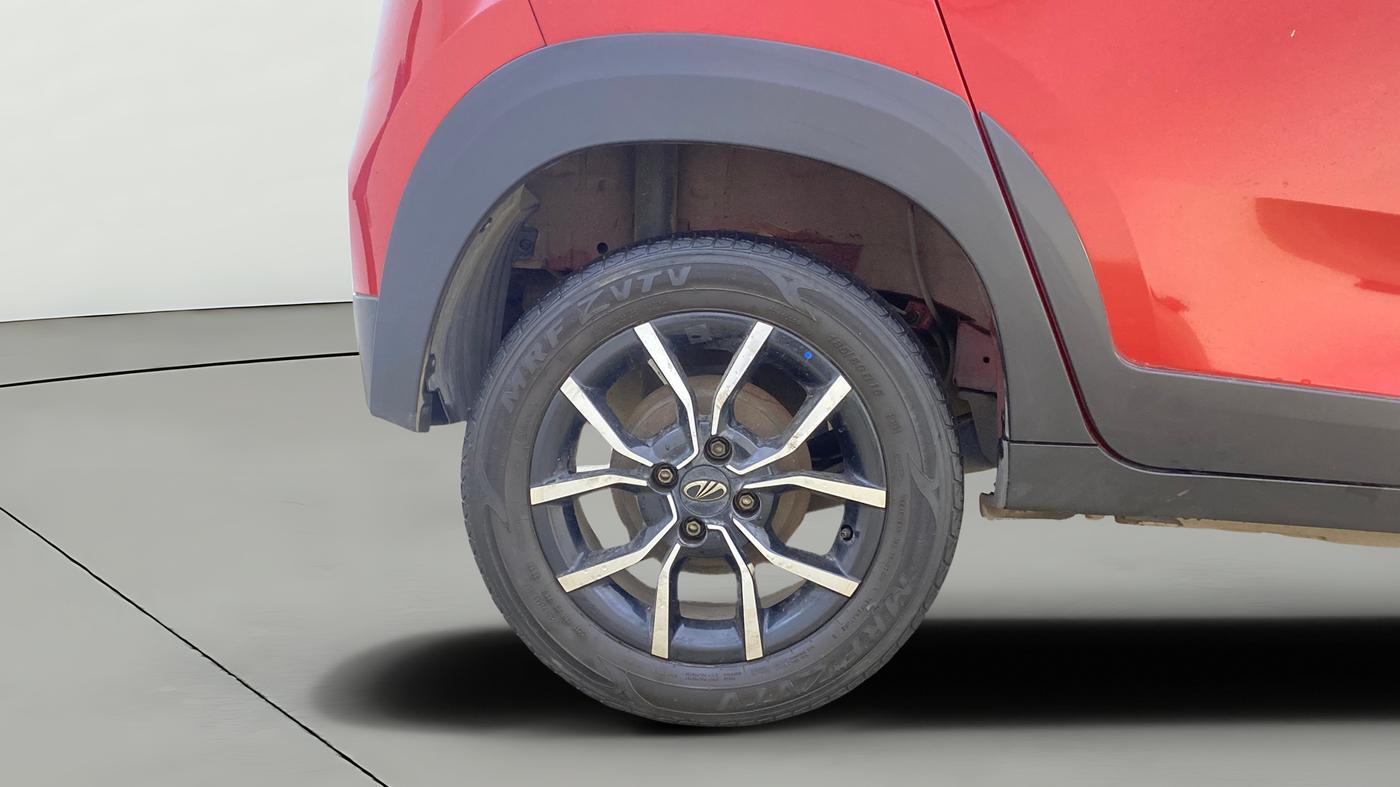 2017 Mahindra KUV 100 NXT K8 P 6 STR, Petrol, Manual, 19,051 km, Right Rear Wheel