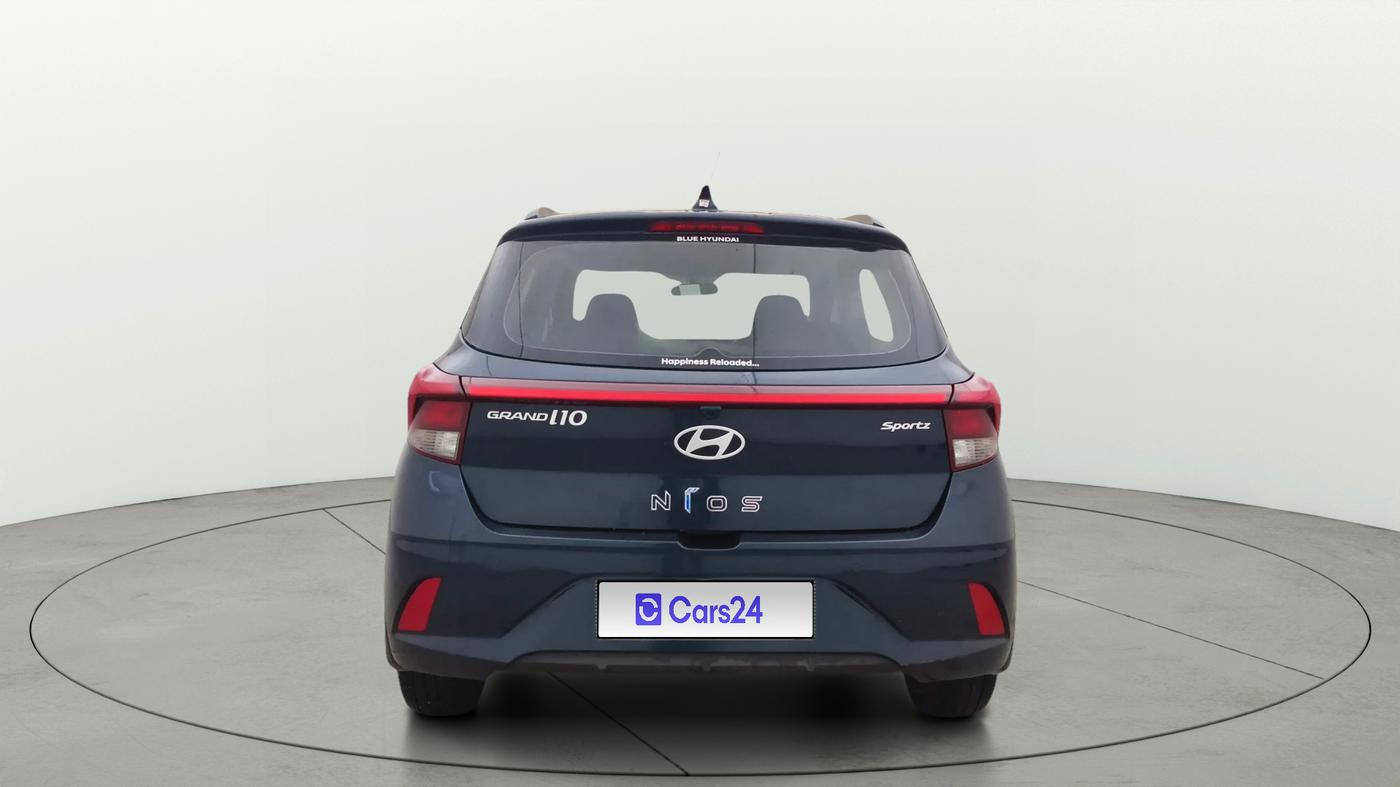 2023 Hyundai GRAND I10 NIOS SPORTZ 1.2 KAPPA VTVT, Petrol, Manual, 7,612 km, Back/Rear