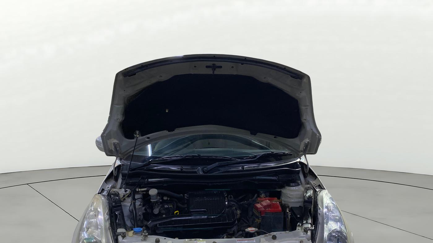 2017 Maruti Swift VXI, Petrol, Manual, 1,15,743 km, Open Bonet