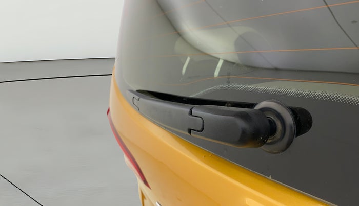 2020 Renault TRIBER RXZ, Petrol, Manual, 34,850 km, Rear Wiper