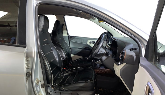 2020 Hyundai AURA SX 1.2, Petrol, Manual, 1,04,595 km, Right Side Front Door Cabin