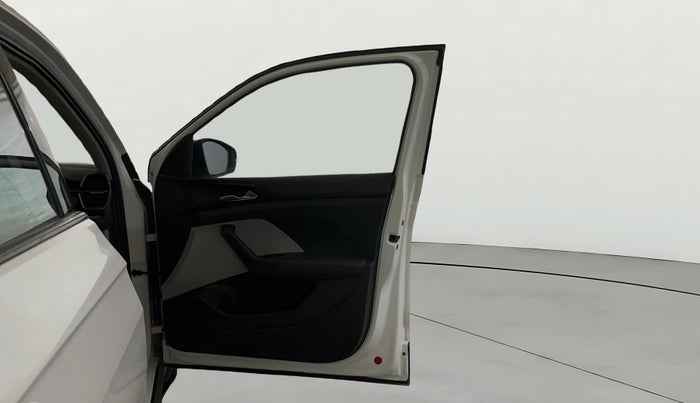 2023 Skoda KUSHAQ STYLE 1.5L TSI DSG (6 AIRBAGS), Petrol, Automatic, 26,315 km, RHS Front Door