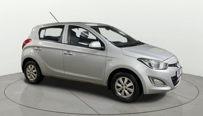2014 Hyundai i20 SPORTZ 1.2, Petrol, Manual, 77,545 km, Right Front Diagonal