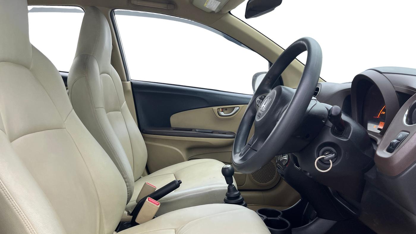 2014 Honda Amaze 1.5L I-DTEC VX, Diesel, Manual, 50,237 km, Right Side Front Door Cabin