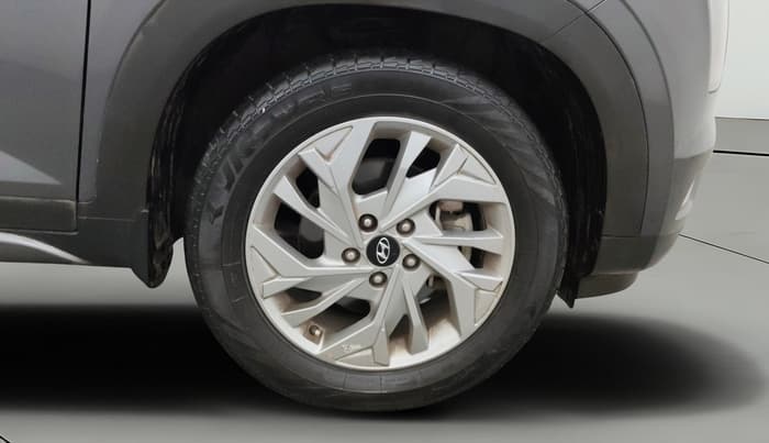 2023 Hyundai Creta SX IVT 1.5 PETROL, Petrol, Automatic, 29,989 km, Right Front Wheel