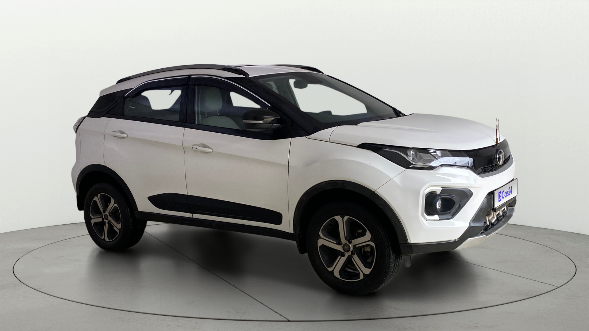 2023 Tata Nexon XZA PLUS LUX SUNROOF DUAL TONE PETROL