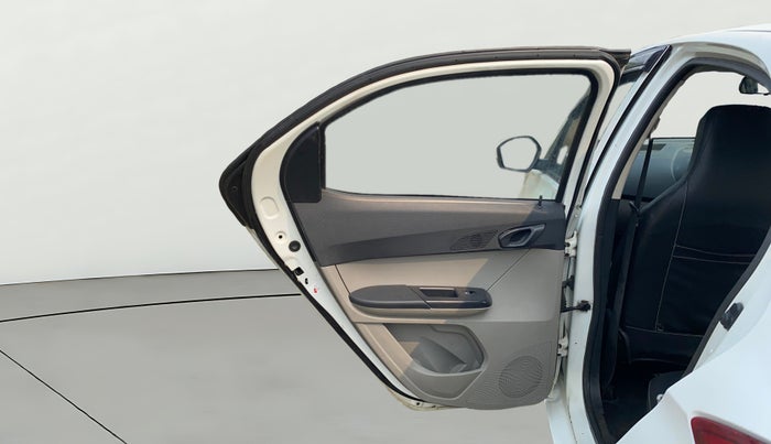 2017 Tata Tiago XT PETROL, Petrol, Manual, 86,671 km, LHS Rear Door
