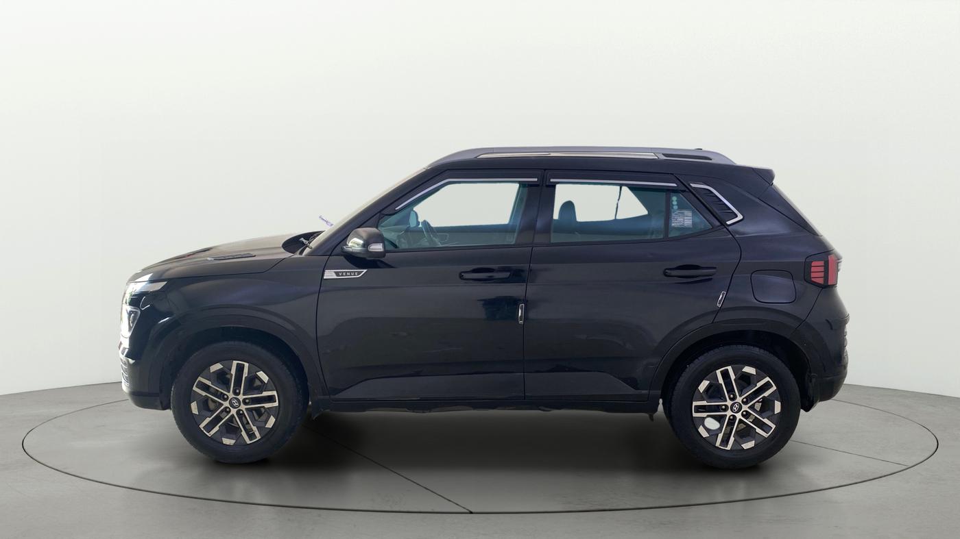 2024 Hyundai VENUE SX 1.5 CRDI, Diesel, Manual, 64,128 km, Left Side