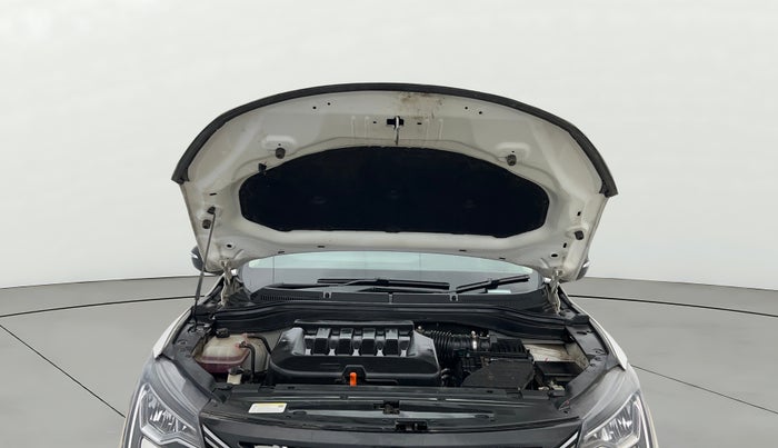 2023 Mahindra XUV700 AX 5 P AT 5 STR, Petrol, Automatic, 14,466 km, Open Bonet