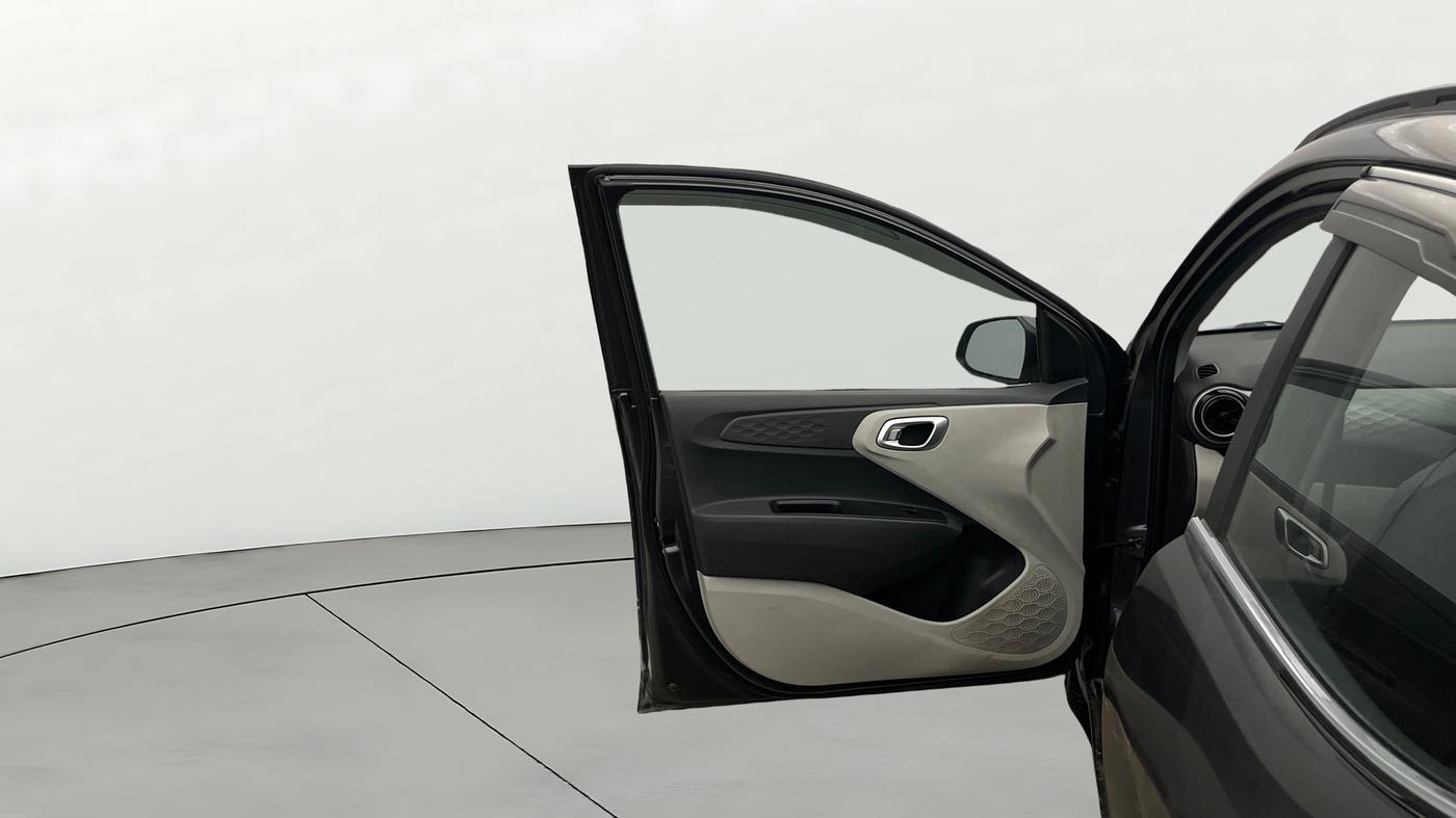2024 Hyundai Grand i10 Sportz 1.2 Hy-CNG Duo, CNG, Manual, 58,061 km, LHS Front Door