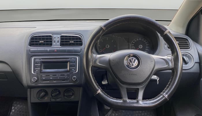 2014 Volkswagen Polo COMFORTLINE 1.5L, Diesel, Manual, 1,23,683 km, Steering Wheel Close Up