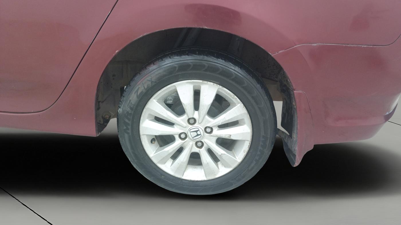 2013 Honda City 1.5L I-VTEC V MT, Petrol, Manual, 1,17,699 km, Left Rear Wheel