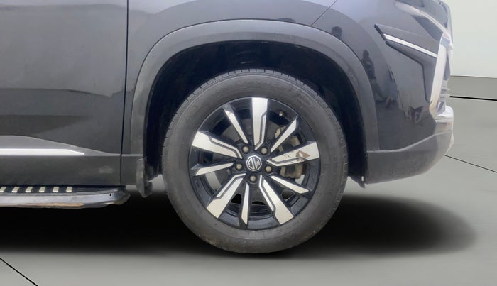 2020 MG HECTOR SHARP 1.5 DCT PETROL, Petrol, Automatic, 31,170 km, Right Front Wheel