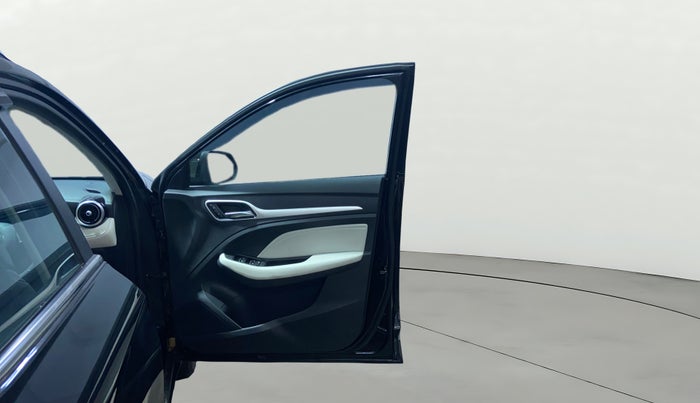 2023 MG ASTOR SMART 1.5 CVT, Petrol, Automatic, 11,966 km, RHS Front Door