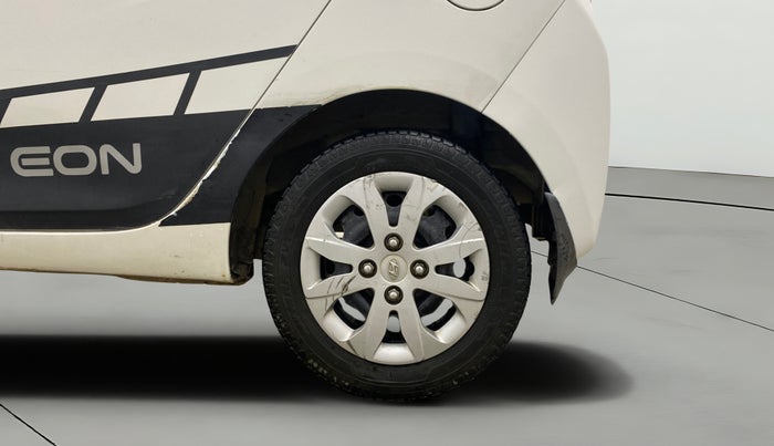 2018 Hyundai Eon MAGNA +, Petrol, Manual, 27,075 km, Left Rear Wheel