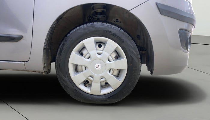 2016 Maruti Wagon R 1.0 LXI CNG, CNG, Manual, 50,779 km, Right Front Wheel