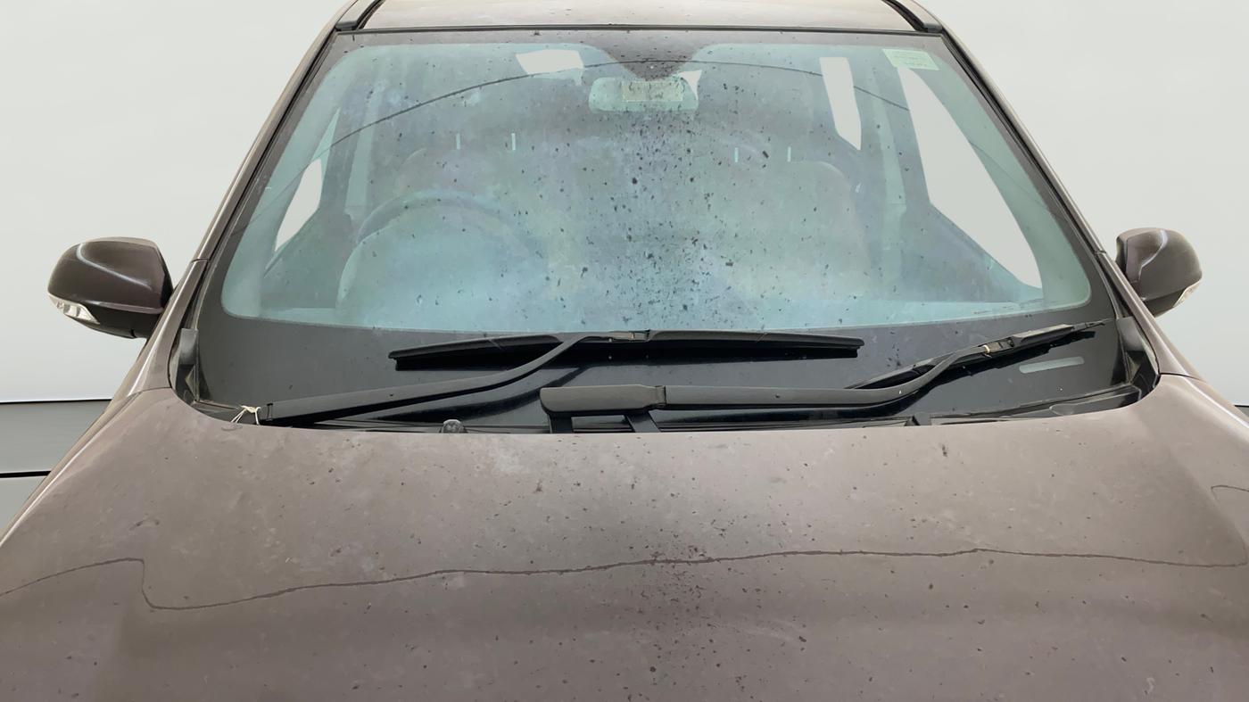 2018 Mahindra XUV500 W10 AT, Diesel, Automatic, 99,702 km, Front Windshield