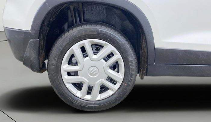 2022 Maruti Vitara Brezza VXI AT SHVS, Petrol, Automatic, 28,419 km, Right Rear Wheel