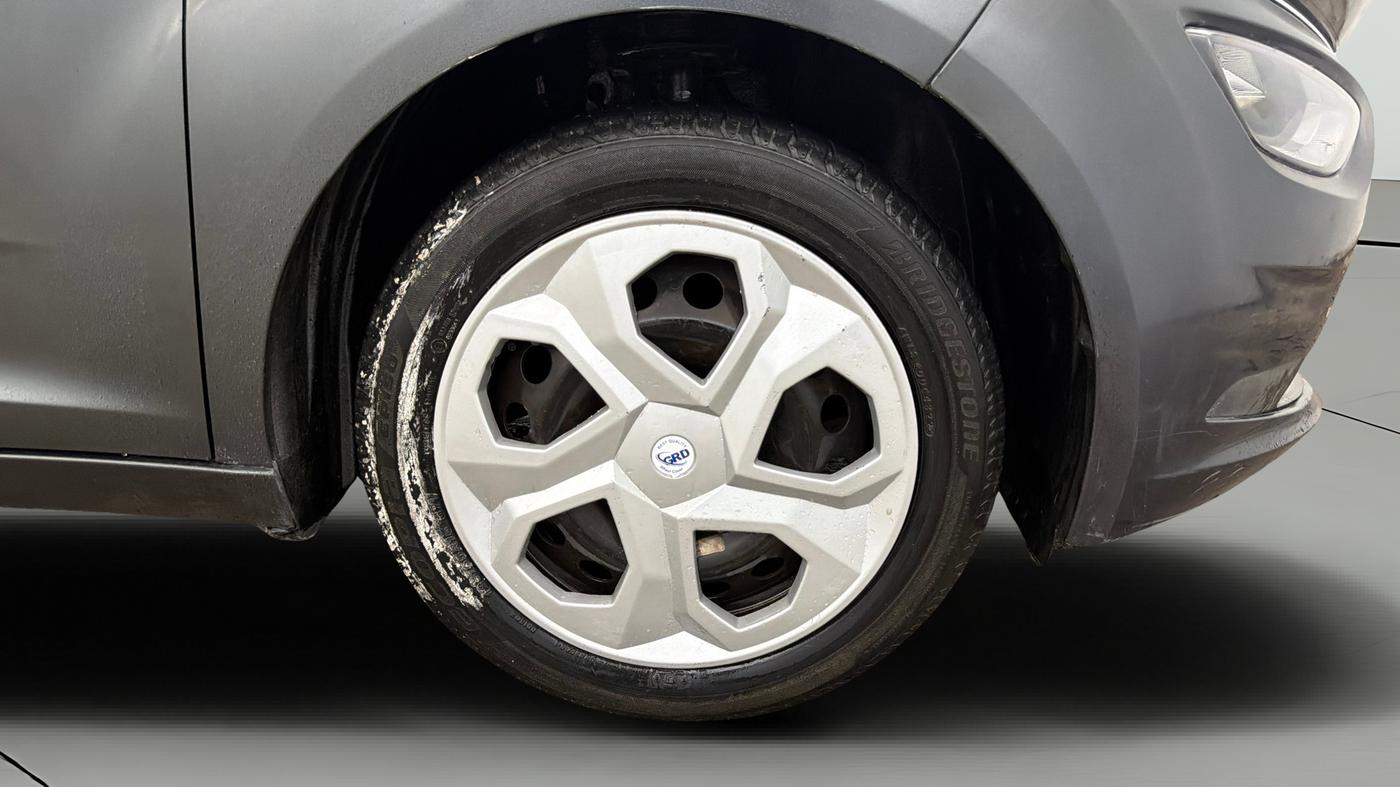 2021 Tata ALTROZ XT PETROL, Petrol, Manual, 92,863 km, Right Front Wheel