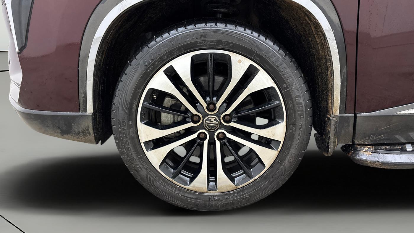 2022 MG HECTOR PLUS SHARP 1.5 PETROL TURBO CVT 6-STR, Petrol, Automatic, 39,063 km, Left Front Wheel