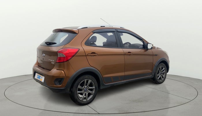 2018 Ford FREESTYLE TITANIUM 1.5 DIESEL, Diesel, Manual, 78,288 km, Right Back Diagonal