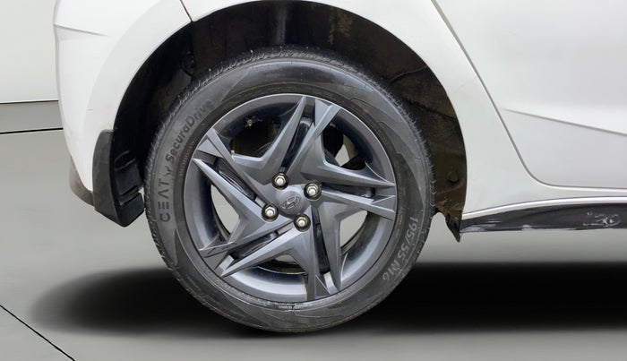 2022 Hyundai NEW I20 SPORTZ 1.2 MT, Petrol, Manual, 41,907 km, Right Rear Wheel