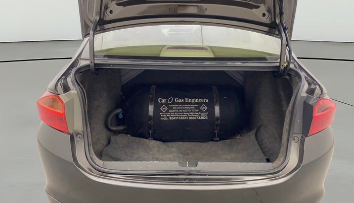 2016 Honda City 1.5L I-VTEC VX CVT, CNG, Automatic, 74,454 km, Boot Open Zoomed View