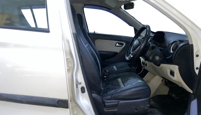 2020 Maruti Alto LXI, Petrol, Manual, 40,235 km, Right Side Front Door Cabin