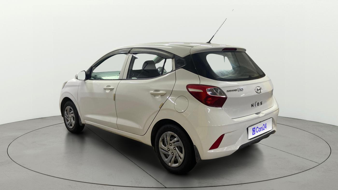 2021 Hyundai GRAND I10 NIOS MAGNA AMT 1.2 KAPPA VTVT, CNG, Automatic, 84,702 km, Left Back Diagonal