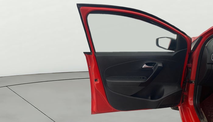 2018 Volkswagen Polo HIGHLINE PLUS 1.5 16 ALLOY, Diesel, Manual, 1,46,052 km, LHS Front Door