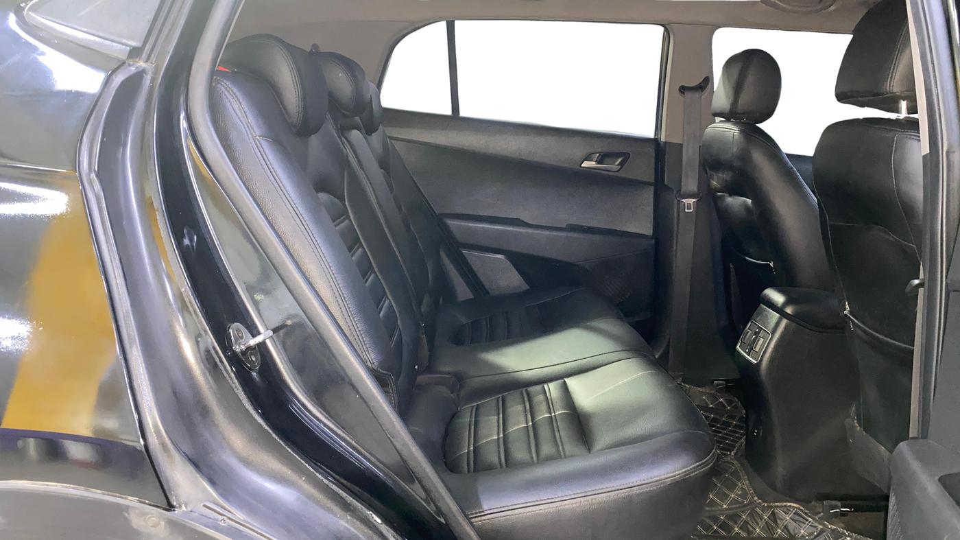 2016 Hyundai Creta SX PLUS AT 1.6 DIESEL, Diesel, Automatic, 53,029 km, Right Side Rear Door Cabin