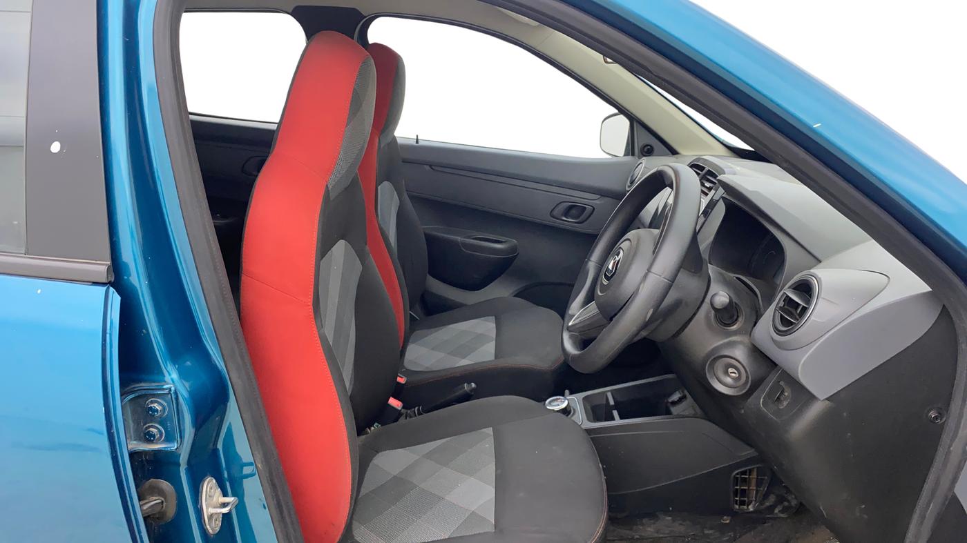 2020 Renault Kwid RXT 1.0 AMT (O), Petrol, Automatic, 69,484 km, Right Side Front Door Cabin