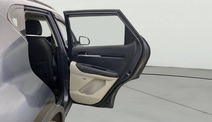 2021 KIA SONET HTX PLUS 1.0 IMT, Petrol, Manual, 39,924 km, RHS Rear Door