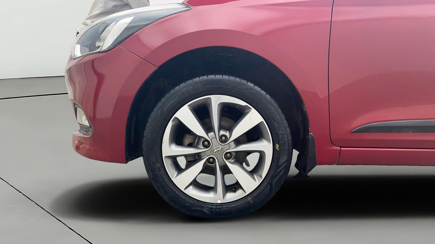2016 Hyundai Elite i20 ASTA 1.2, Petrol, Manual, 1,02,226 km, Left Front Wheel